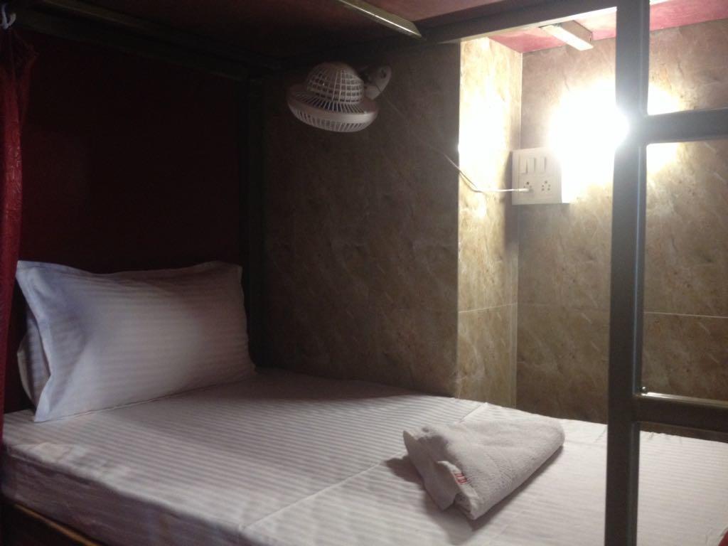 Dream Dormitory Mumbai Exterior photo