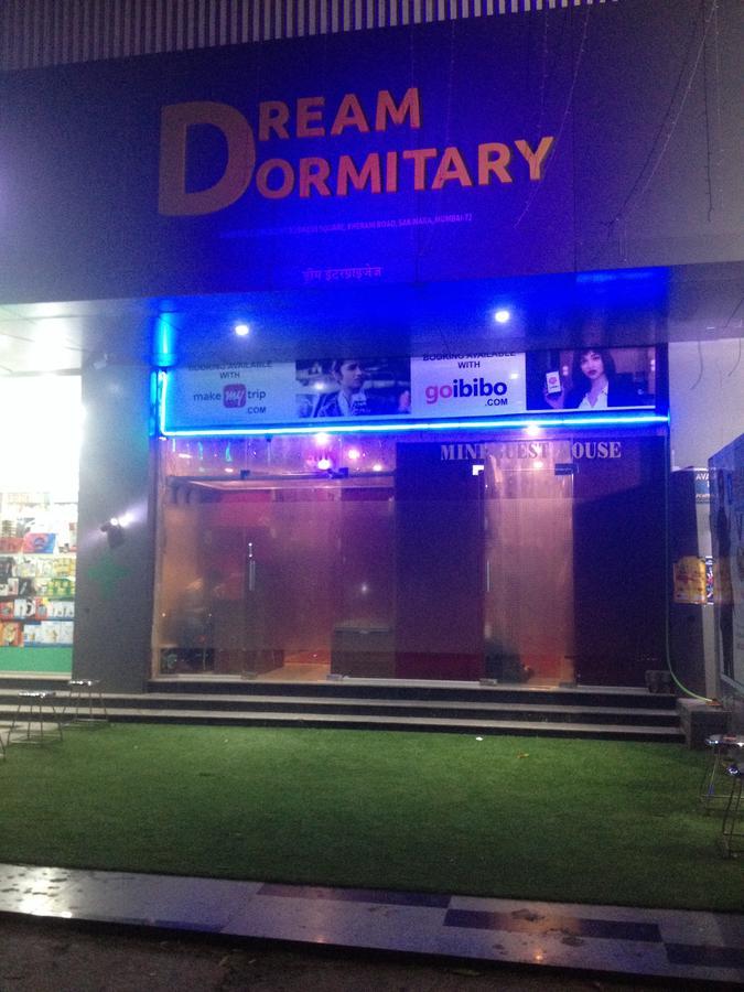 Dream Dormitory Mumbai Exterior photo